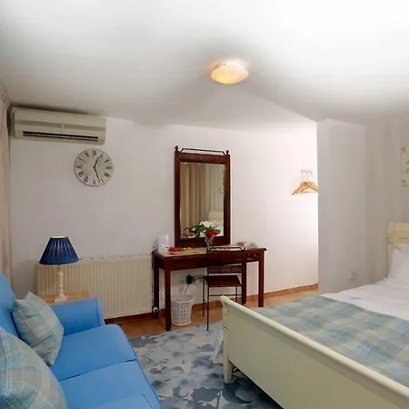 Sunny Garden Studio Hotel Nikósie