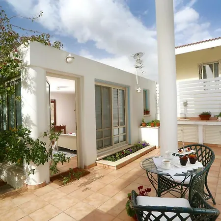 Sunny Garden Studio بيت ضيافة *