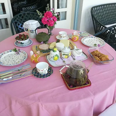 Sunny Garden Studio بيت ضيافة